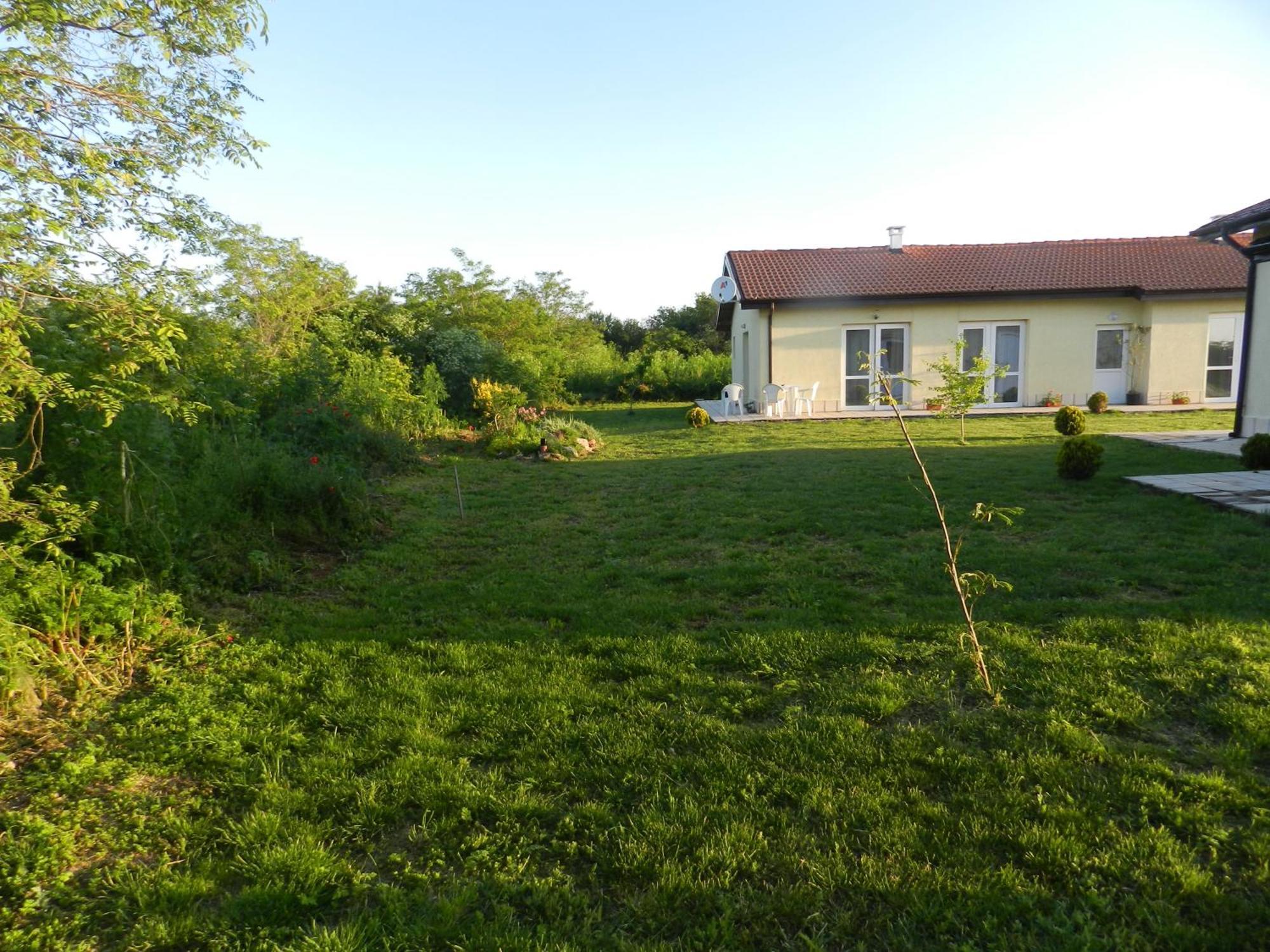 Villa Campo Ezerets Exterior foto